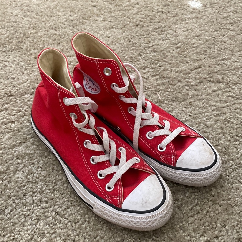red converse